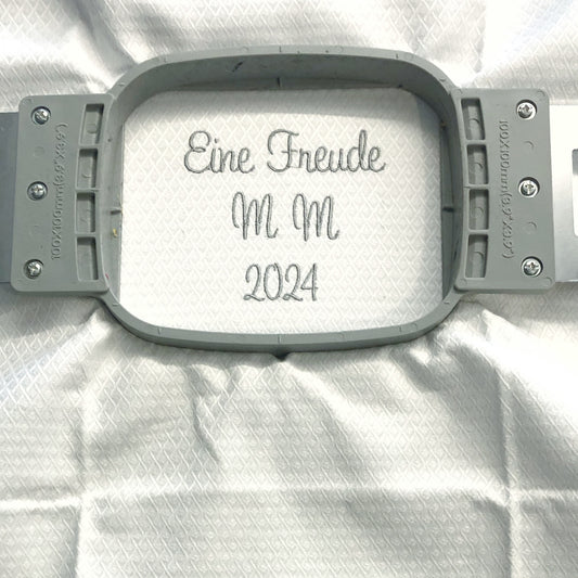 Bestickung eines edlen Tuches zur Hochzeit