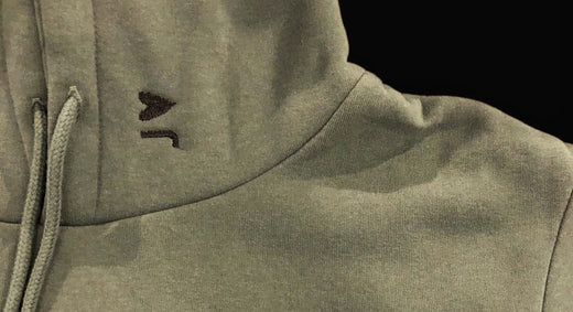 Hoodie mit Wunschbestickung