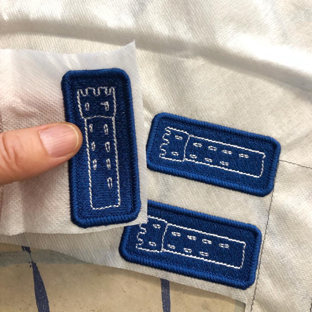 Gestickte Patches mit Mehlsack und Herzen