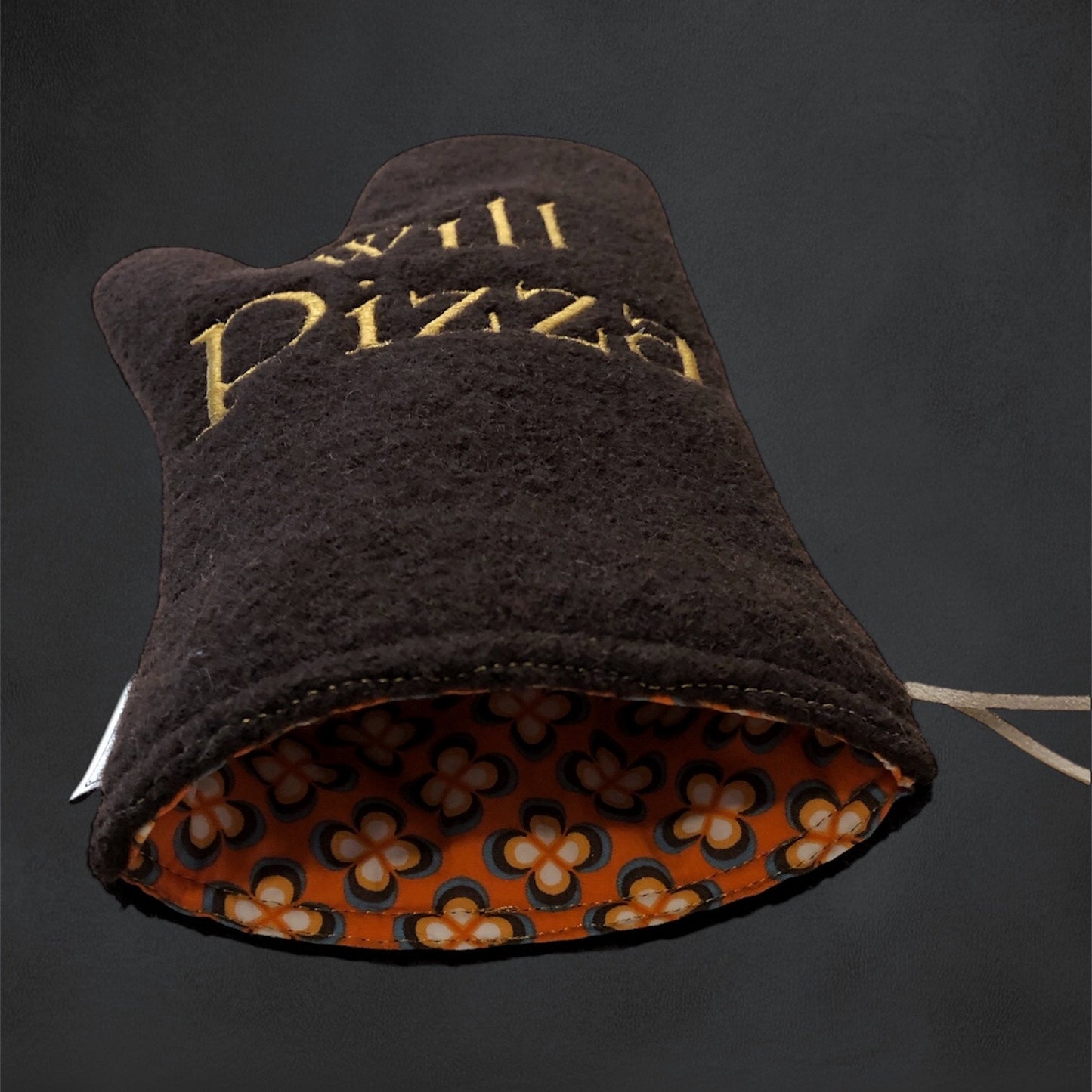 Ofenhandschuh mit Stickerei