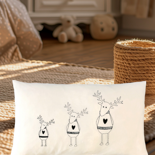 Bestickte Kissen als  Weihnachtsdekoration