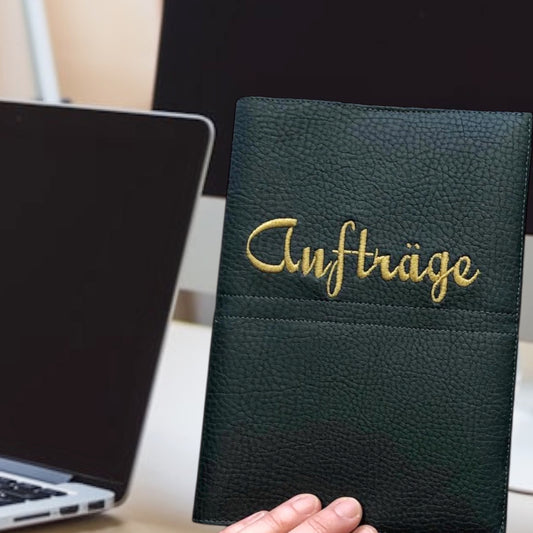 Notizbuch mit Bestickung