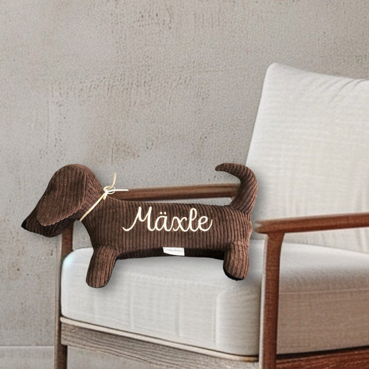 Mit Name bestickter Dackel