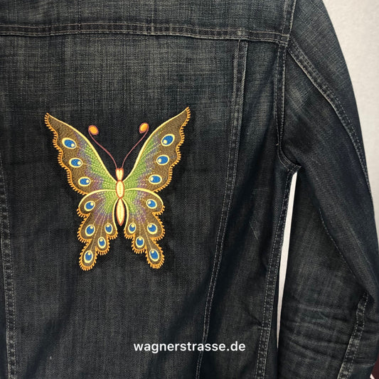 Bestickte Kleidung