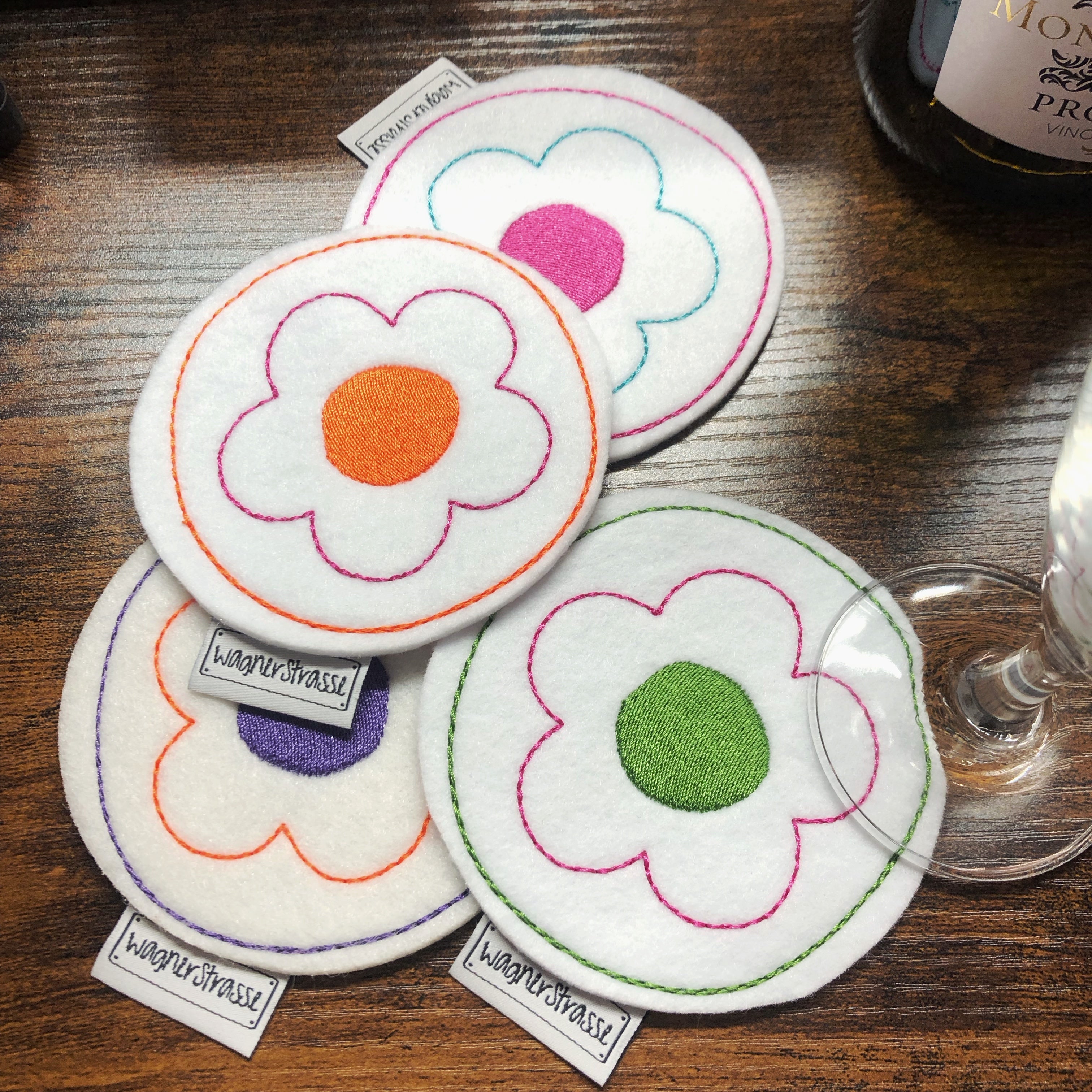Getränke Untersetzer Mugrug mit Blume Stickerei