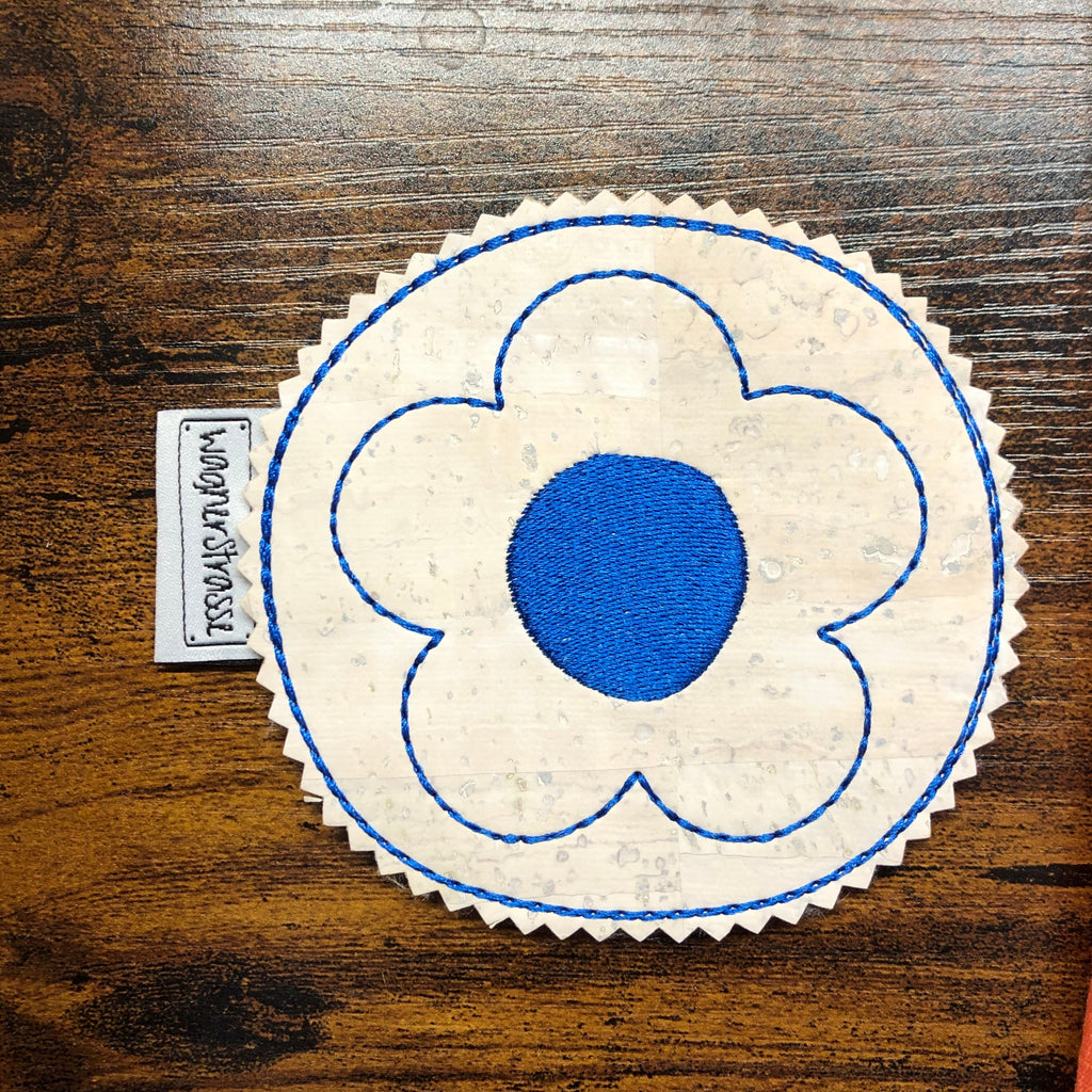 Getränke Untersetzer Kork Blume blau weiss