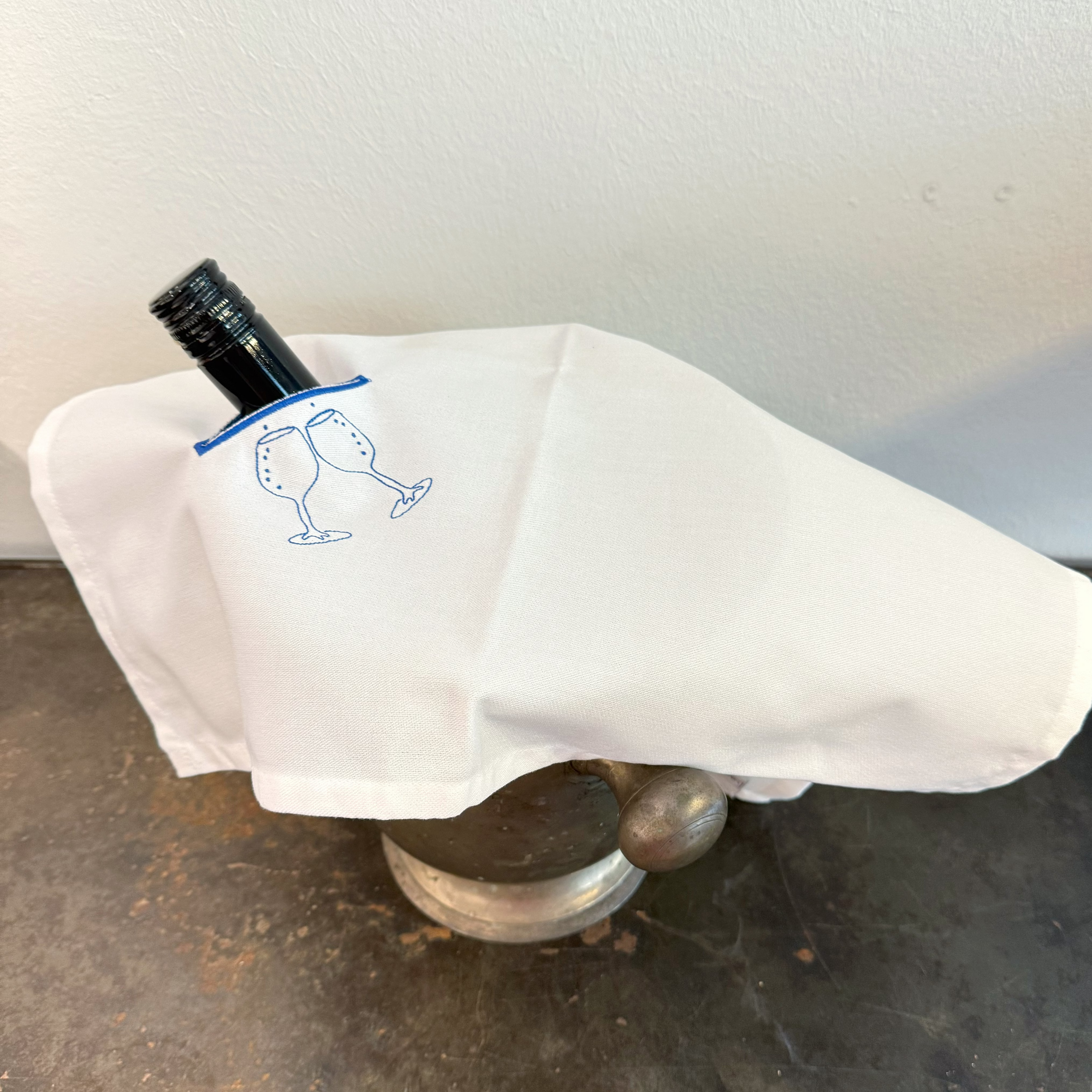 Bestickte Serviette oder Flaschentuch mit Ravensburger Mehlsack Turm