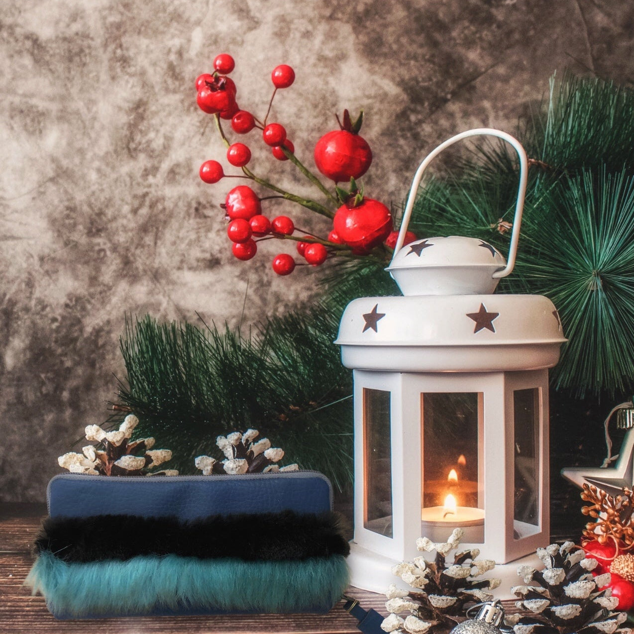 Grosses Portemonnaie mit Faux Fur, Leo, Fächertaschen, Reissverschluss