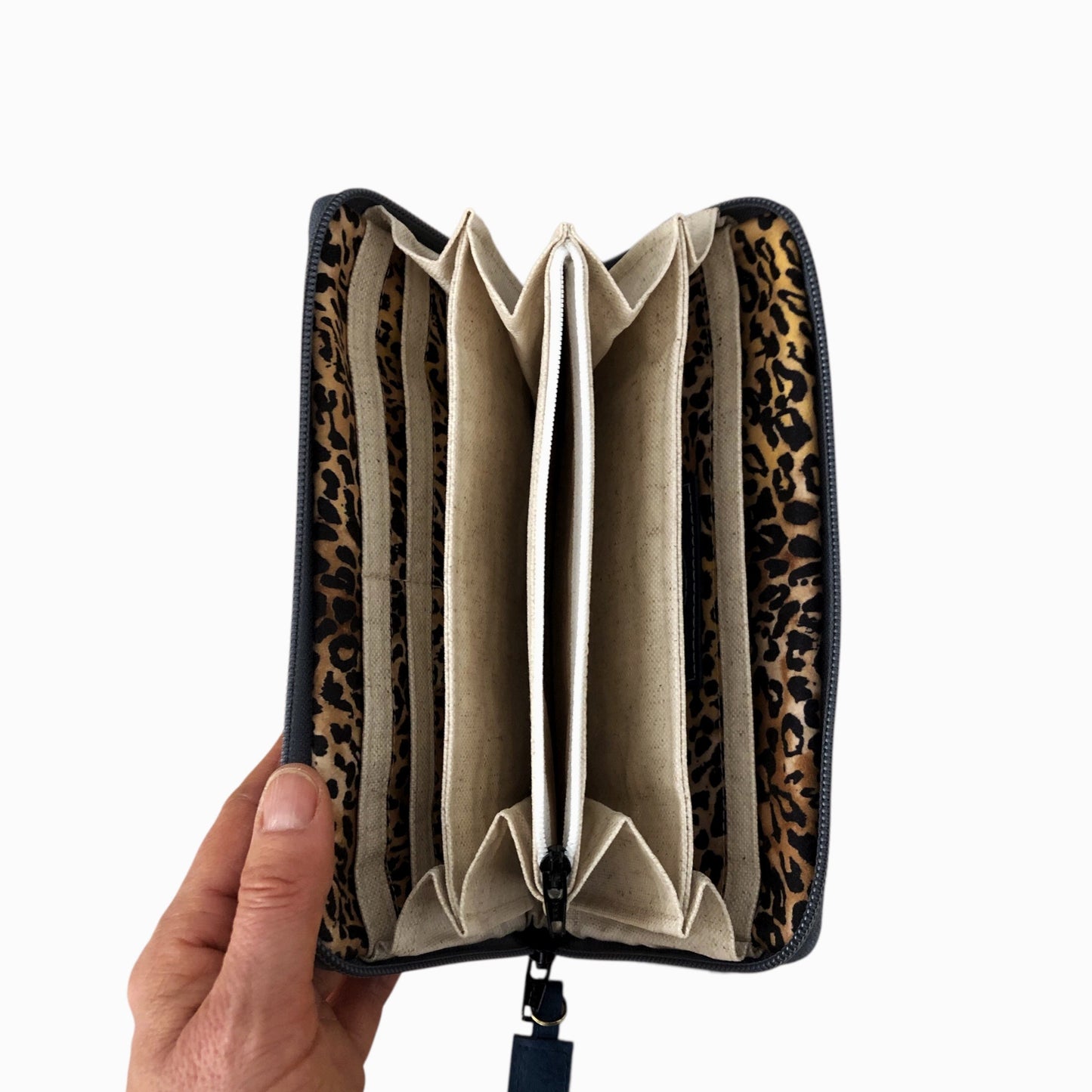 Grosses Portemonnaie mit Faux Fur, Leo, Fächertaschen, Reissverschluss