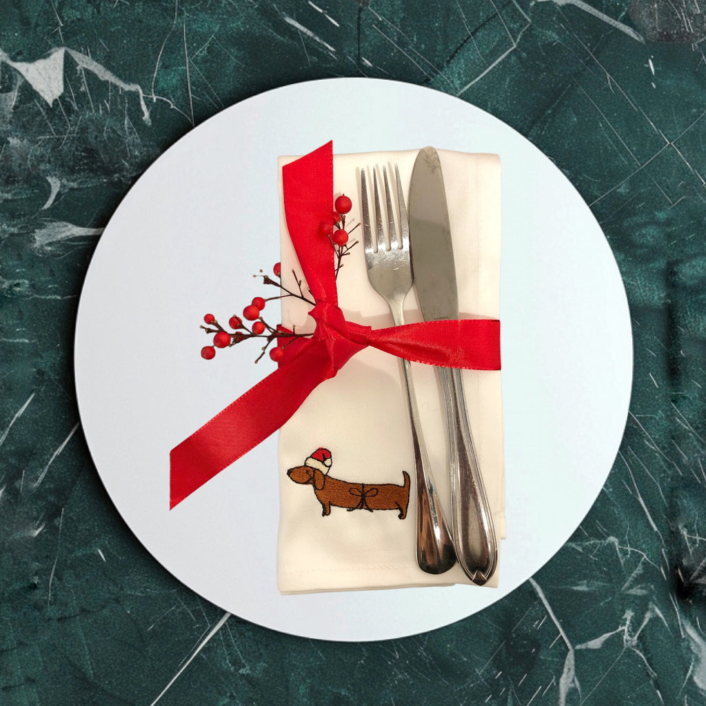 Besticktes mit Weihnachts-Dackel