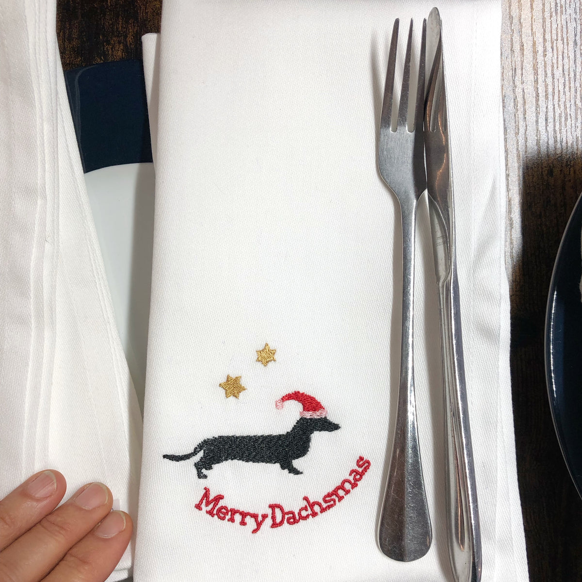 Serviette mit Stickerei für die  Weihnachtstafel