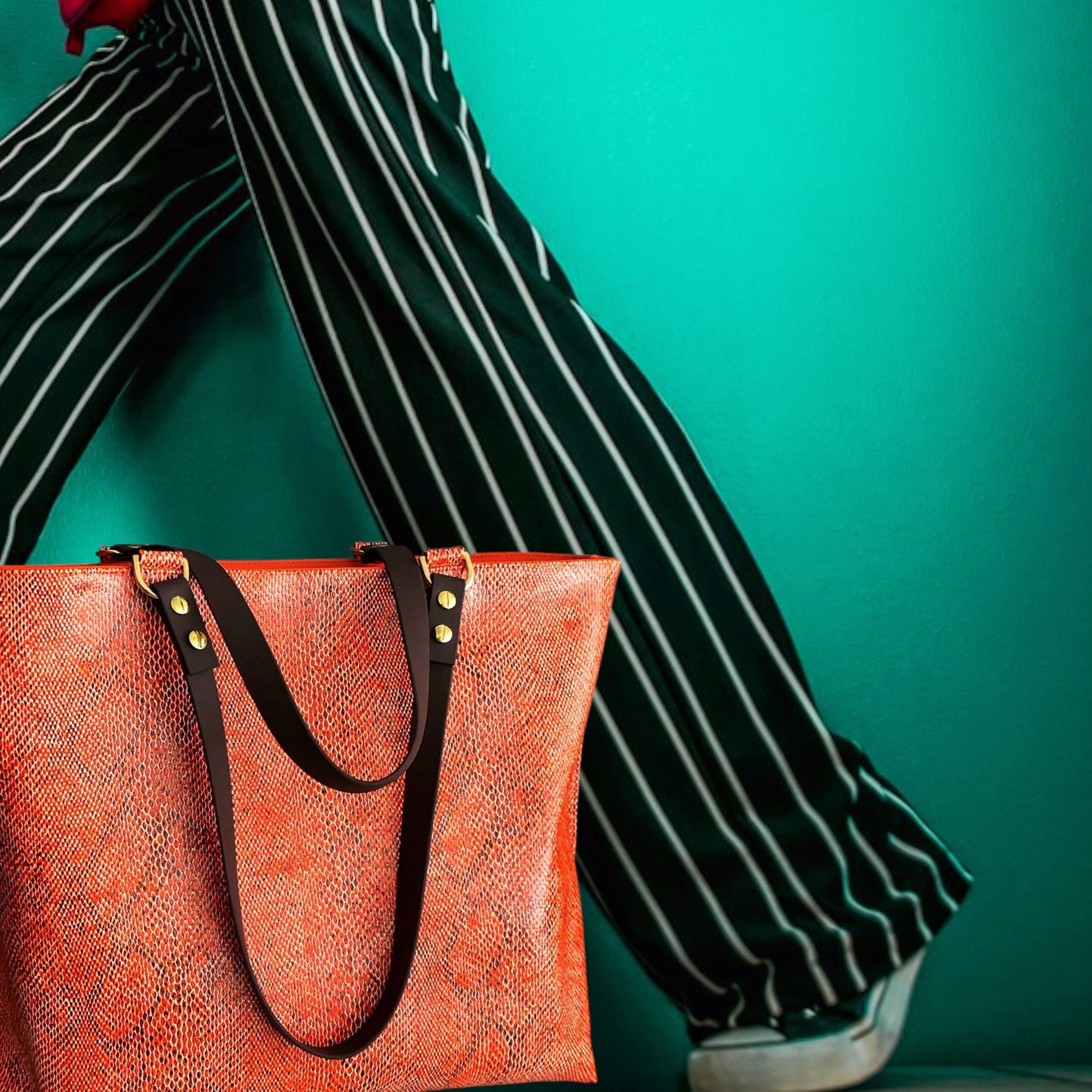 Shopper Tasche Snake Orange mit Schwarz