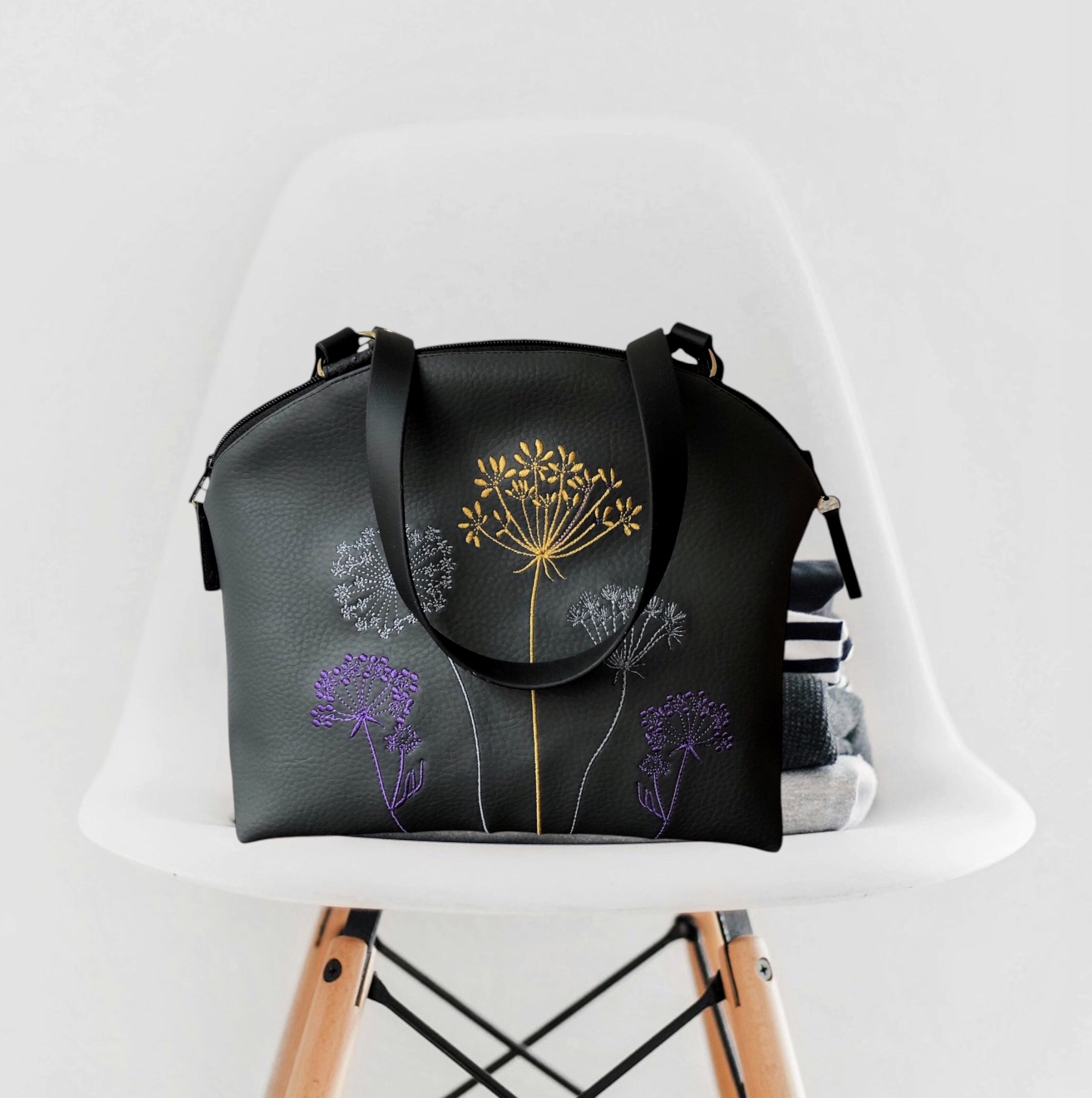 Kleiner Shopper in dunkelgrau mit Blumen Stickerei