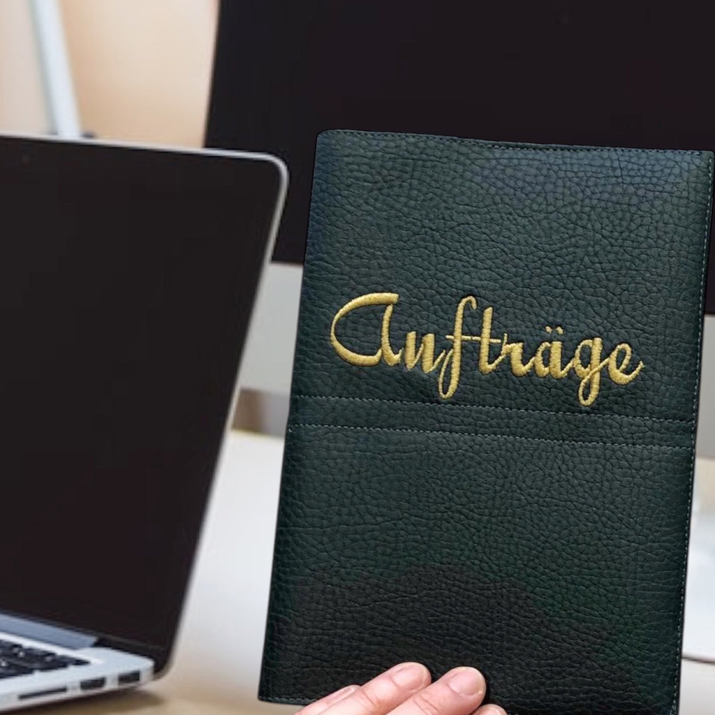 Notizbuch mit Bestickung