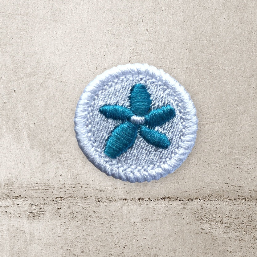 Patch mit Blume und Marienkäfer