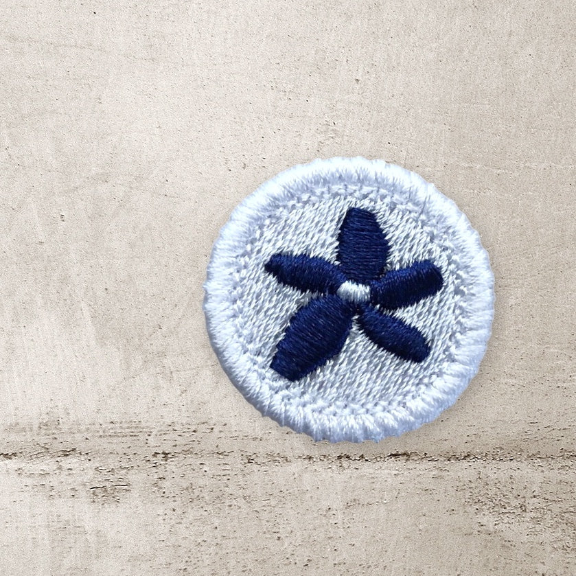 Patch mit Blume und Marienkäfer