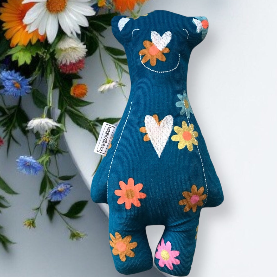 Liebhabär mit Blumen und Stickerei