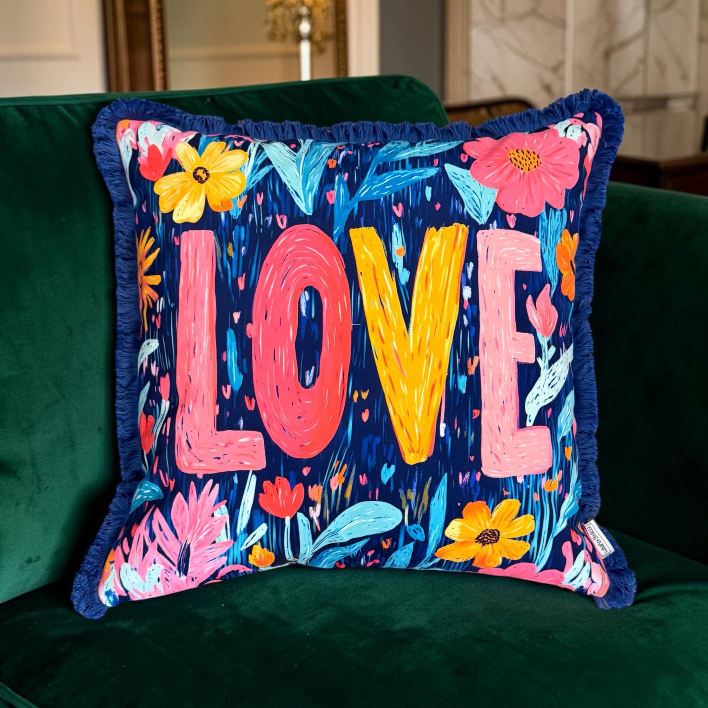 Cooles samtweiches Kissen LOVE