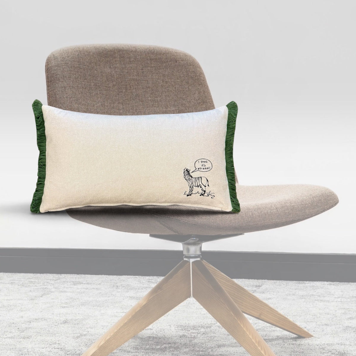 Zebra Kissen mit Glitzer, Stickerei und Borte